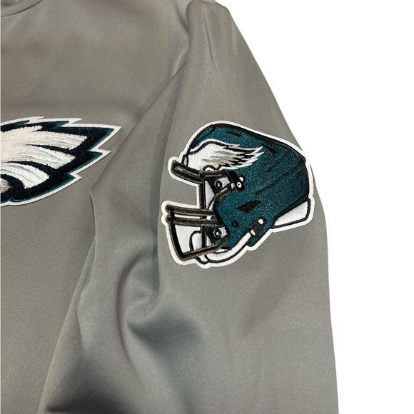 ⚡️SOLD⚡️Pro Standard Philadelphia Eagles NFL Track Golf Jacket Gray Full Zip - Picture 9 of 16